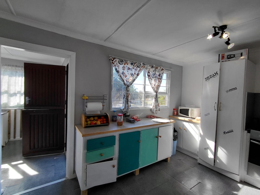 5 Bedroom Property for Sale in C Place Eastern Cape